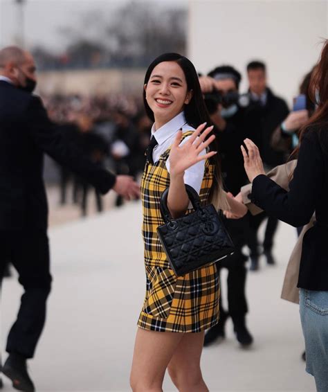 Dior 2022早春大秀打造希臘女神運動服！Jisoo搶穿最 